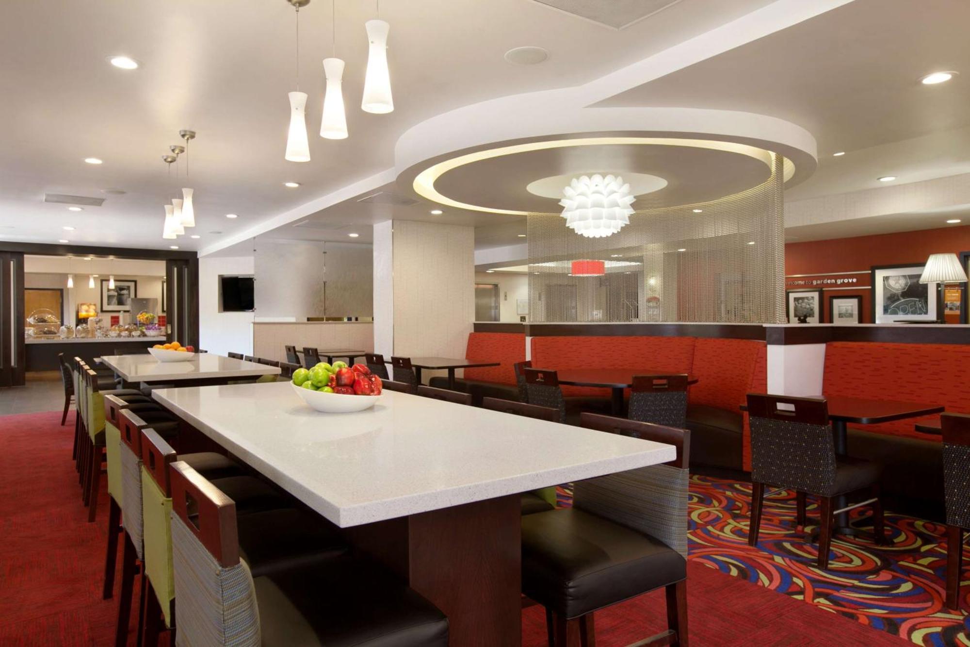 Hampton Inn&Suites Anaheim Garden Grove Exterior foto