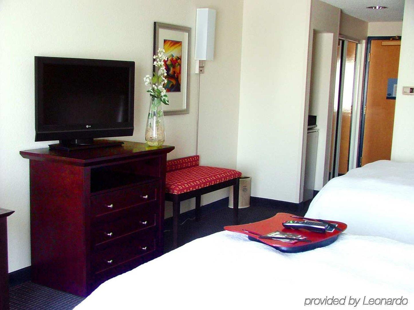 Hampton Inn&Suites Anaheim Garden Grove Zimmer foto